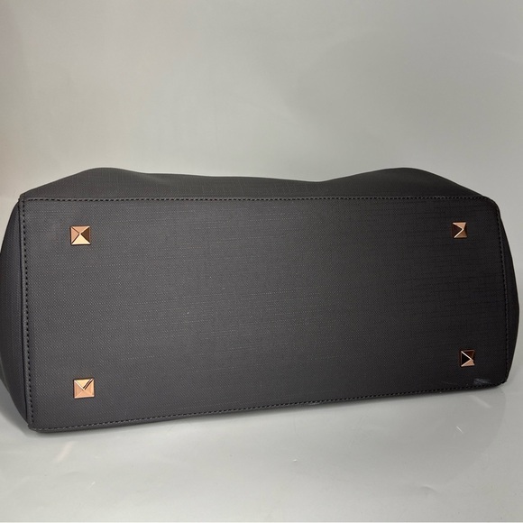 Dagne Dover Legend Tote - Picture 4 of 12